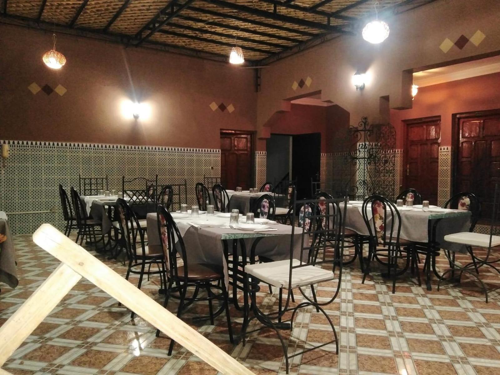 Appart Aigle Hotel Warzazat Zewnętrze zdjęcie